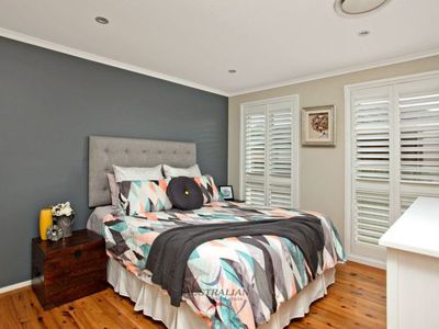 4 Coowarra Drive, St Clair