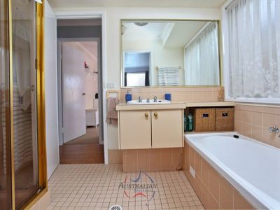 14 Columbus Avenue, St Clair