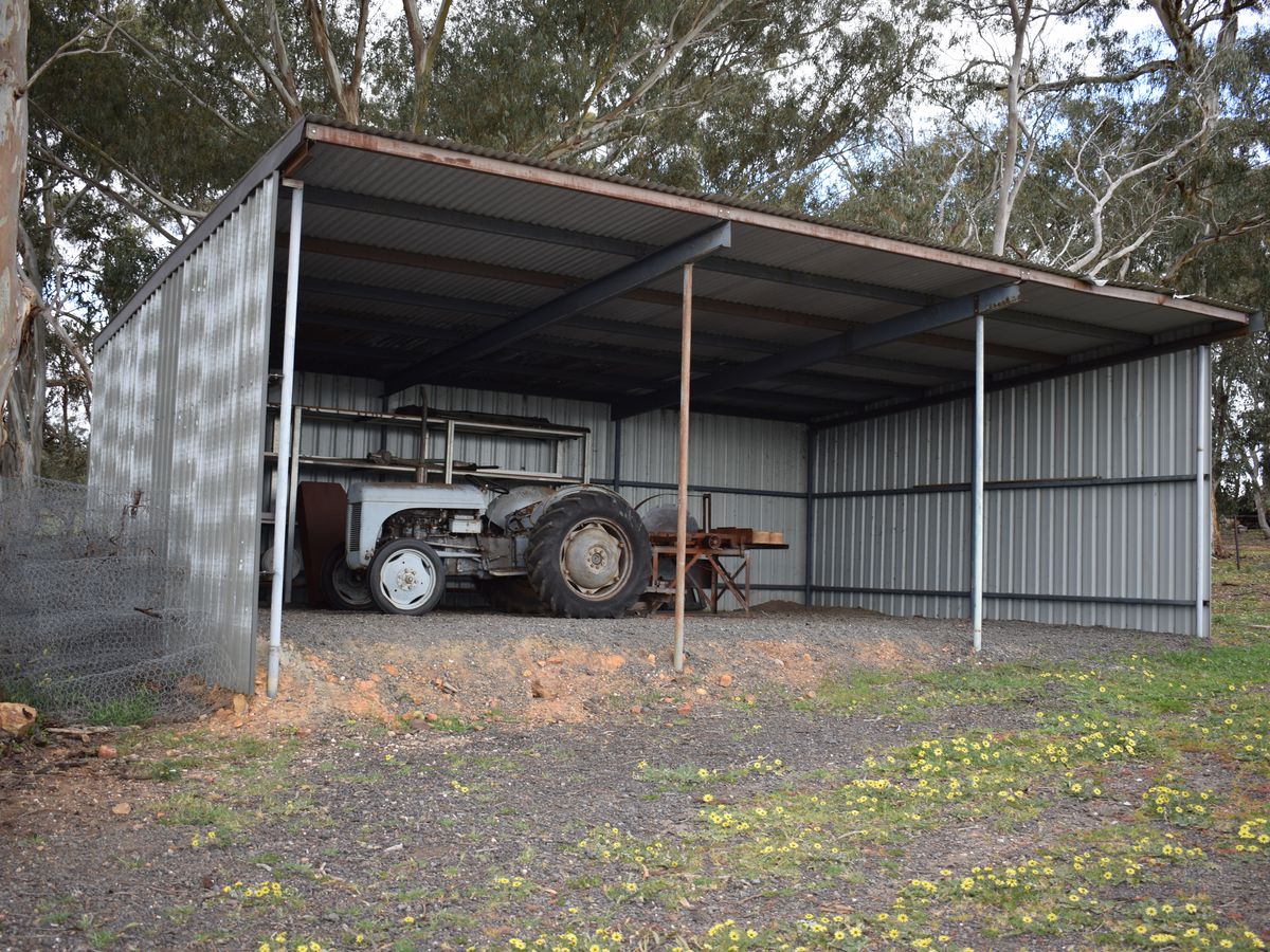 517 Crusoe Road, Lockwood South