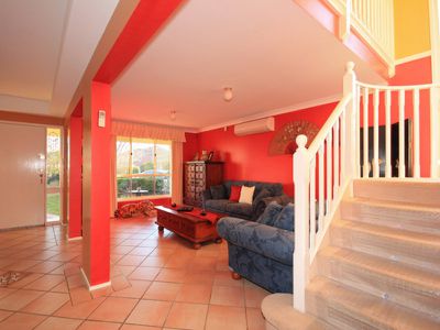 15 Belledale Close, St Clair