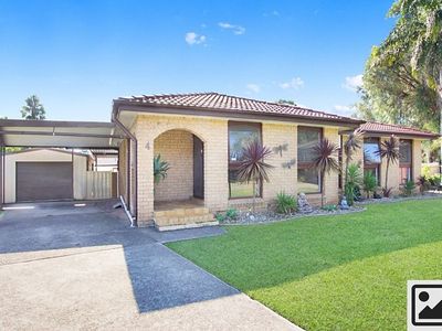 4 Belbowrie Glen, St Clair