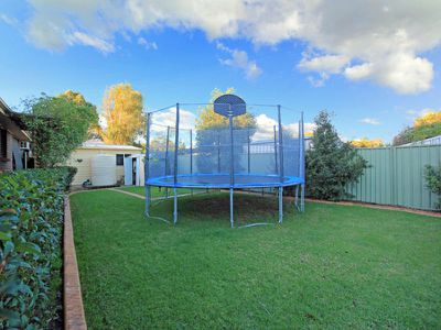 32 Menzies Cct,, St Clair