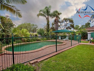 2 Glenrowan Way, St Clair