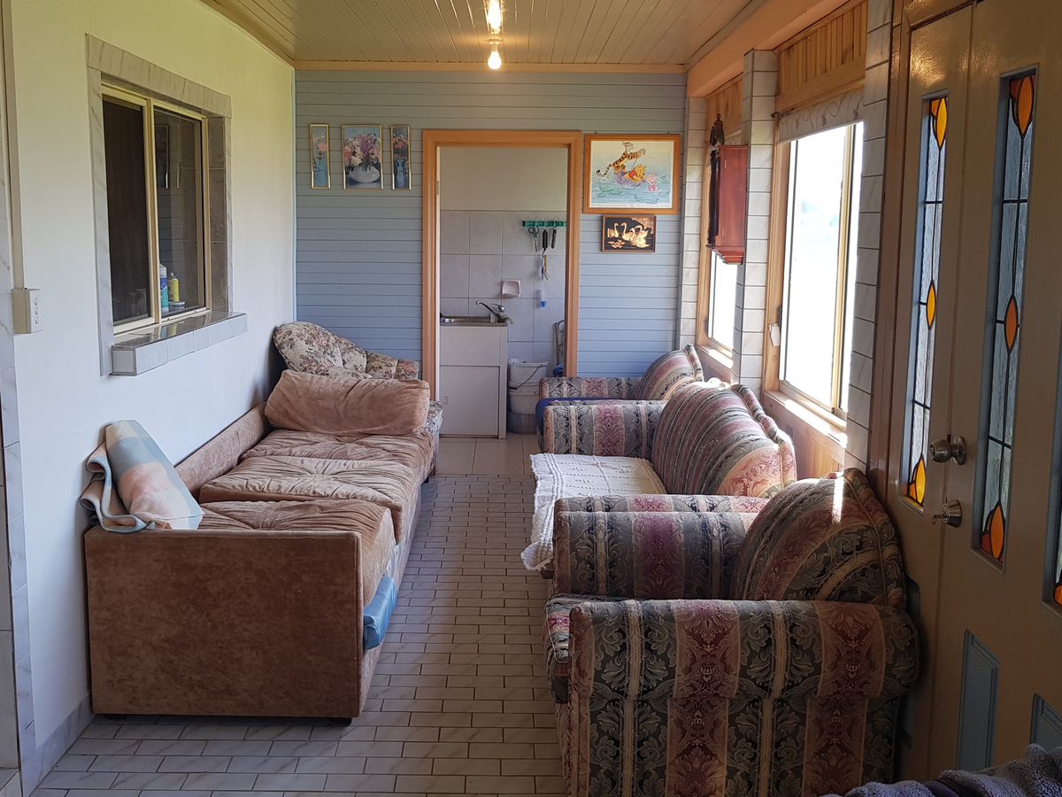 50 School Road, Corop