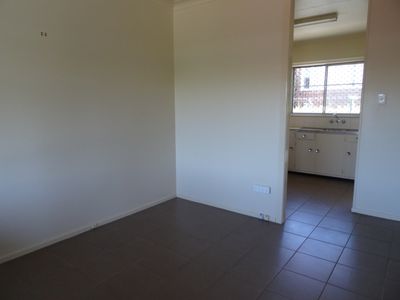 4 / 9 Leichhardt Street, Centenary Heights