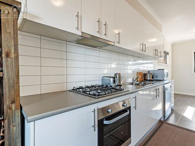 27 Baltrum Drive, Wollert