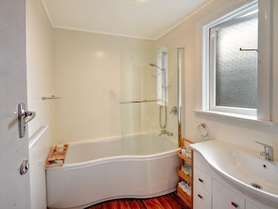 13 Thomson Street, Lookout Point