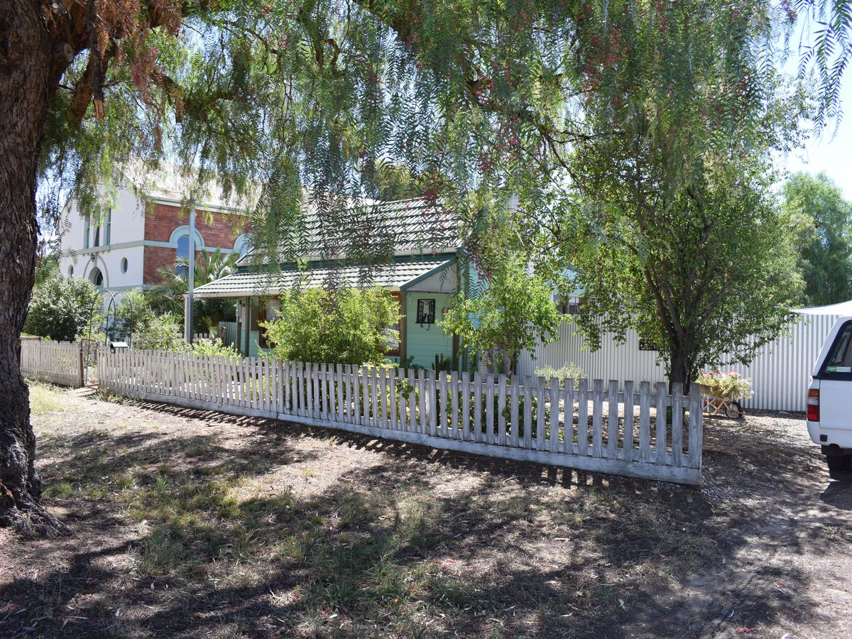 57 Grant Street North, Inglewood