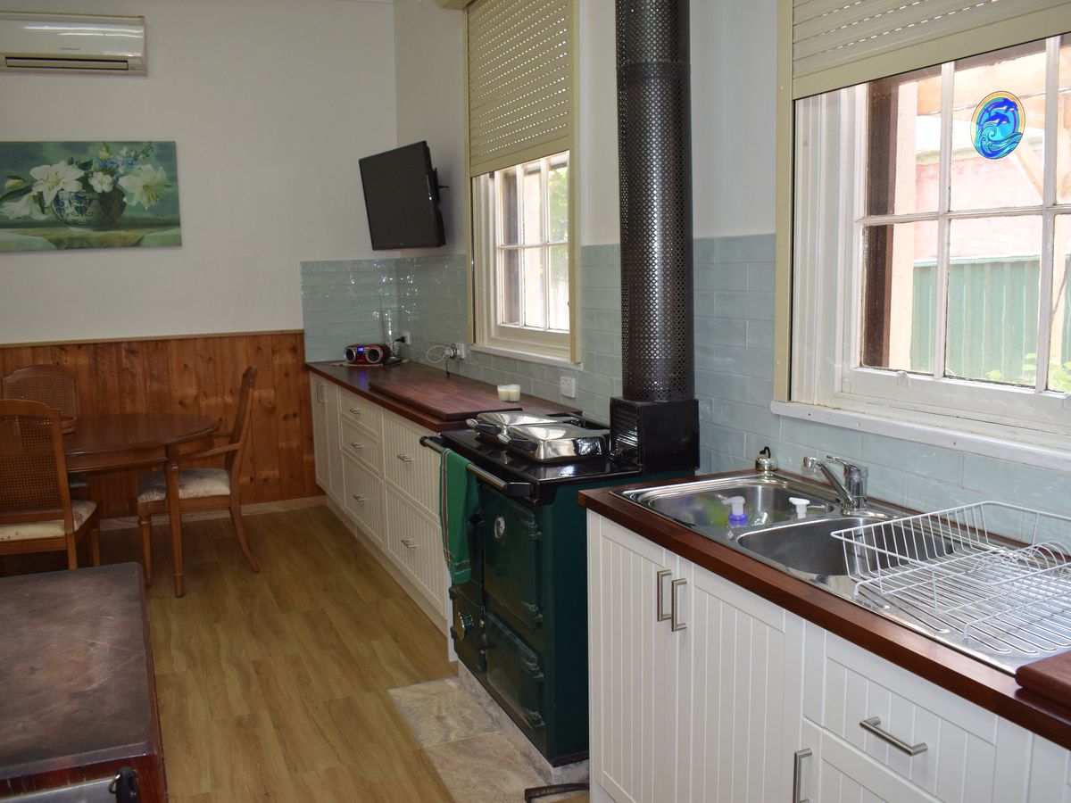 28 High Street, Wedderburn