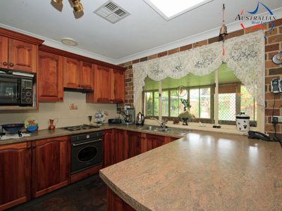 5 Noble Place, St Clair