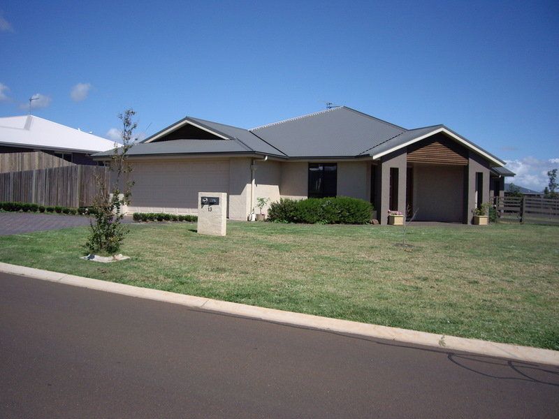 13 Honeyeater Drive, Highfields