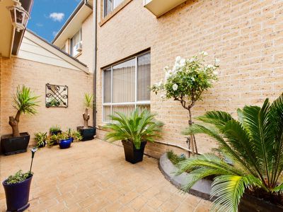 2 / 130 Newton, Blacktown