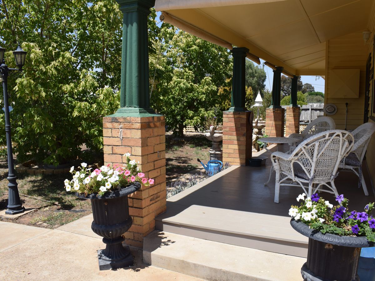 80 Sullivan Street, Inglewood