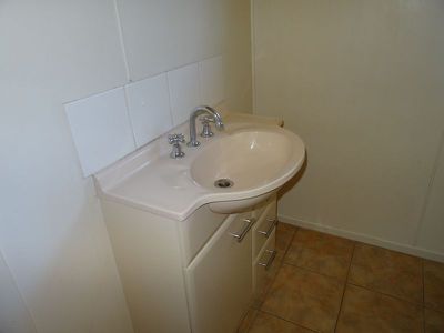 4 / 11 Leichhardt Street, Centenary Heights