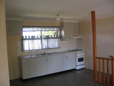 2 / 241 Long Street, South Toowoomba