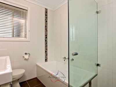 4 Coowarra Drive, St Clair