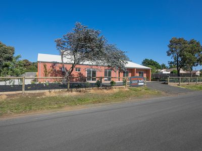 27 Main Street, Romsey