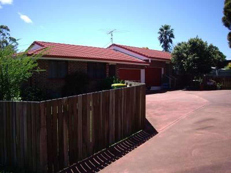 1 / 52 Wine Drive, Wilsonton Heights