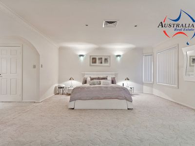 13 Hickory Place, St Clair