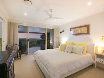 2 / 9 Fairway Drive, Banora Point