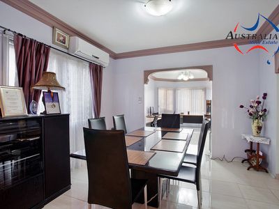 6 Galway Court, St Clair