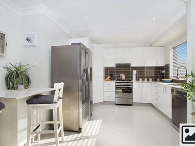 5 Ontario Avenue, St Clair