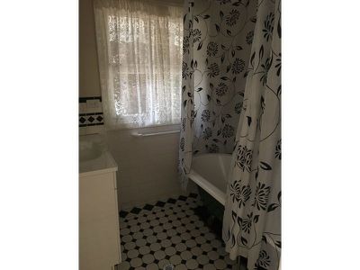 44 Taylor Street, Newtown