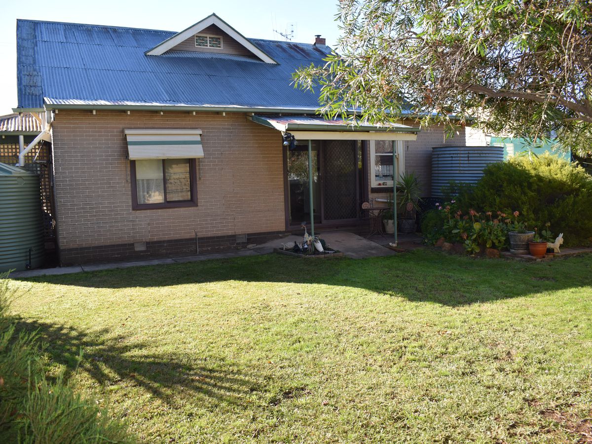70 Grant Street North, Inglewood