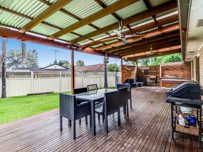 9 McCabe Close, St Clair