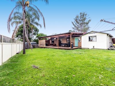 9 McCabe Close, St Clair