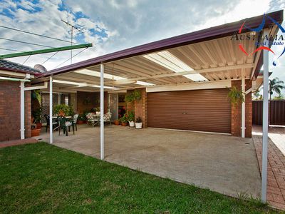 70 Cook Parade, St Clair