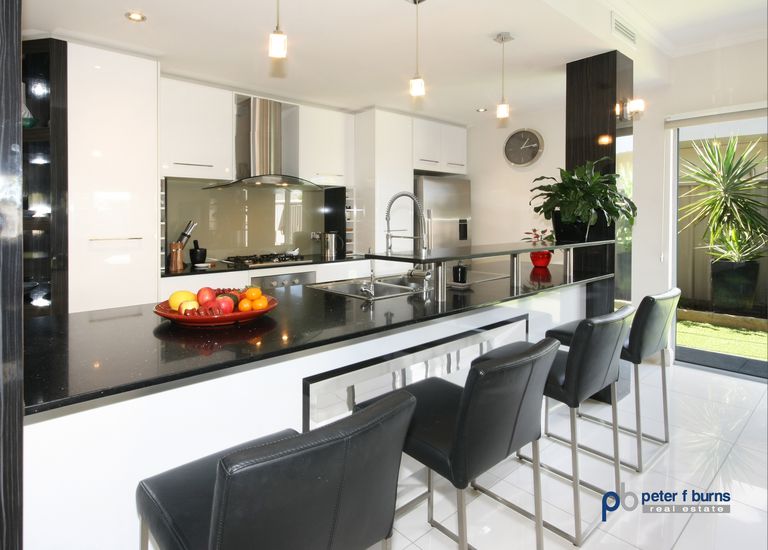 23 Whiteleaf Crescent, Glengowrie 23 Whiteleaf Crescent, Glengowrie