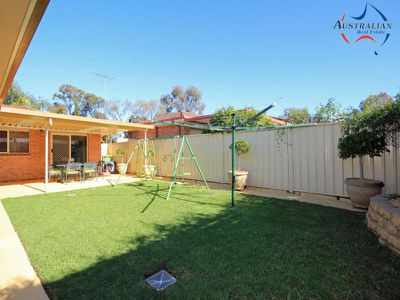 25 Martin Grove, Colyton
