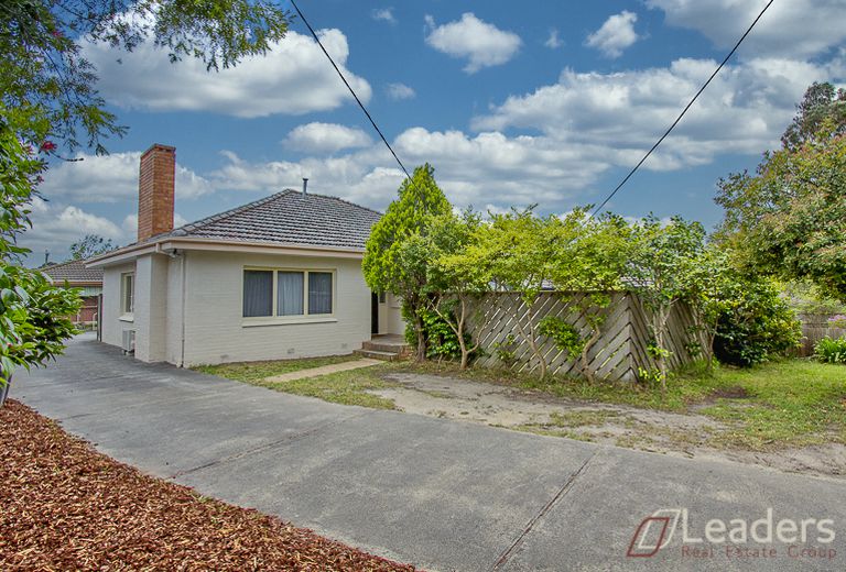 1 / 159 Blackburn Road, Mount Wa... 1 / 159 Blackburn Road, Mount Wa...