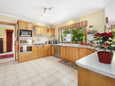 25 Billabong Drive, Monegeetta