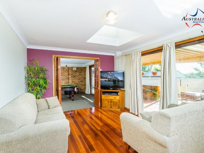 16 Kingfisher Way, St Clair