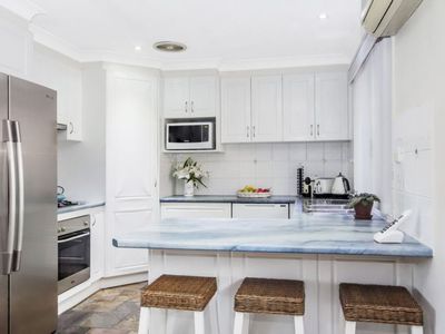 6 Chad Place, St Clair