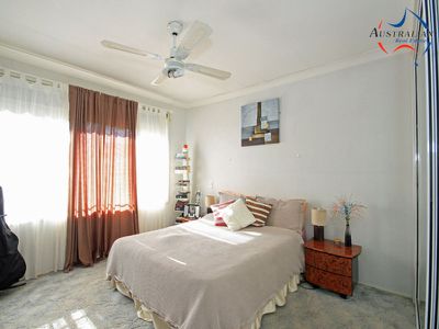 6 Olympus Drive, St Clair