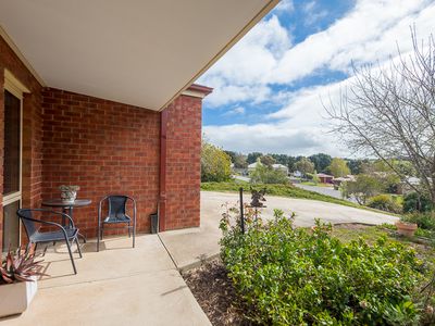 2 Larissa Close, Romsey