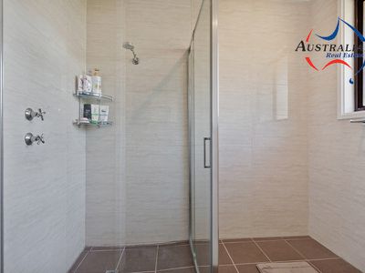 5 Hay Close, St Clair