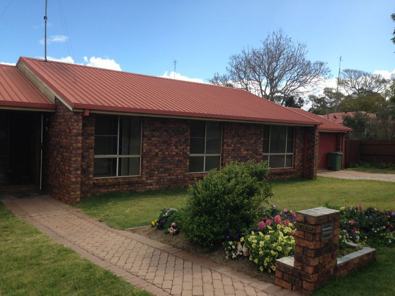 2 Cornwall Court, Drayton