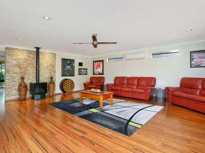 10 Tonga Close, St Clair