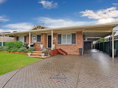 24 Denzil Avenue, St Clair