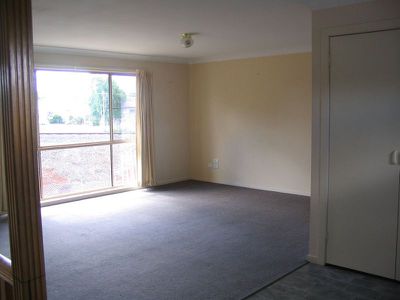 2 / 241 Long Street, South Toowoomba