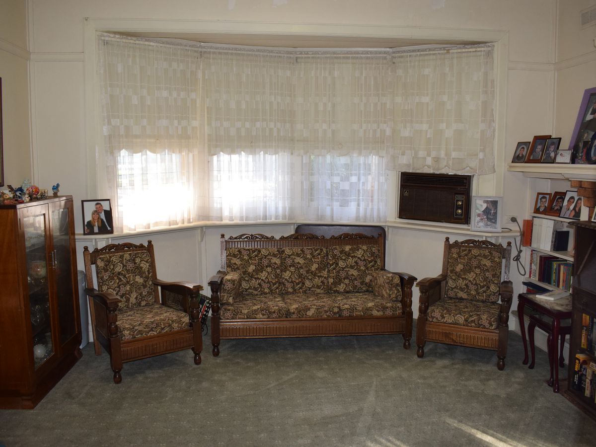 70 Grant Street North, Inglewood