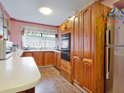 165 Banks Drive, St Clair