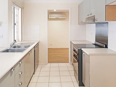 13 Ashwick Circuit, St Clair