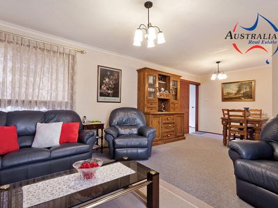 41 Dobell Circuit, St Clair