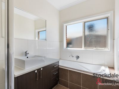 6 Wattletree Street, Craigieburn