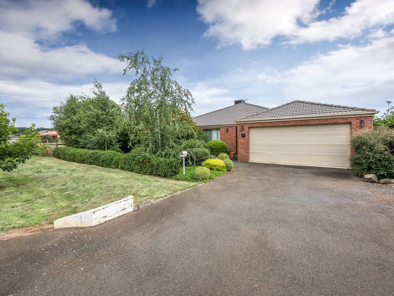 14 Chisholm Drive, Lancefield